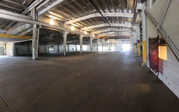 2703 W 9th St, Marion, IN 46953
